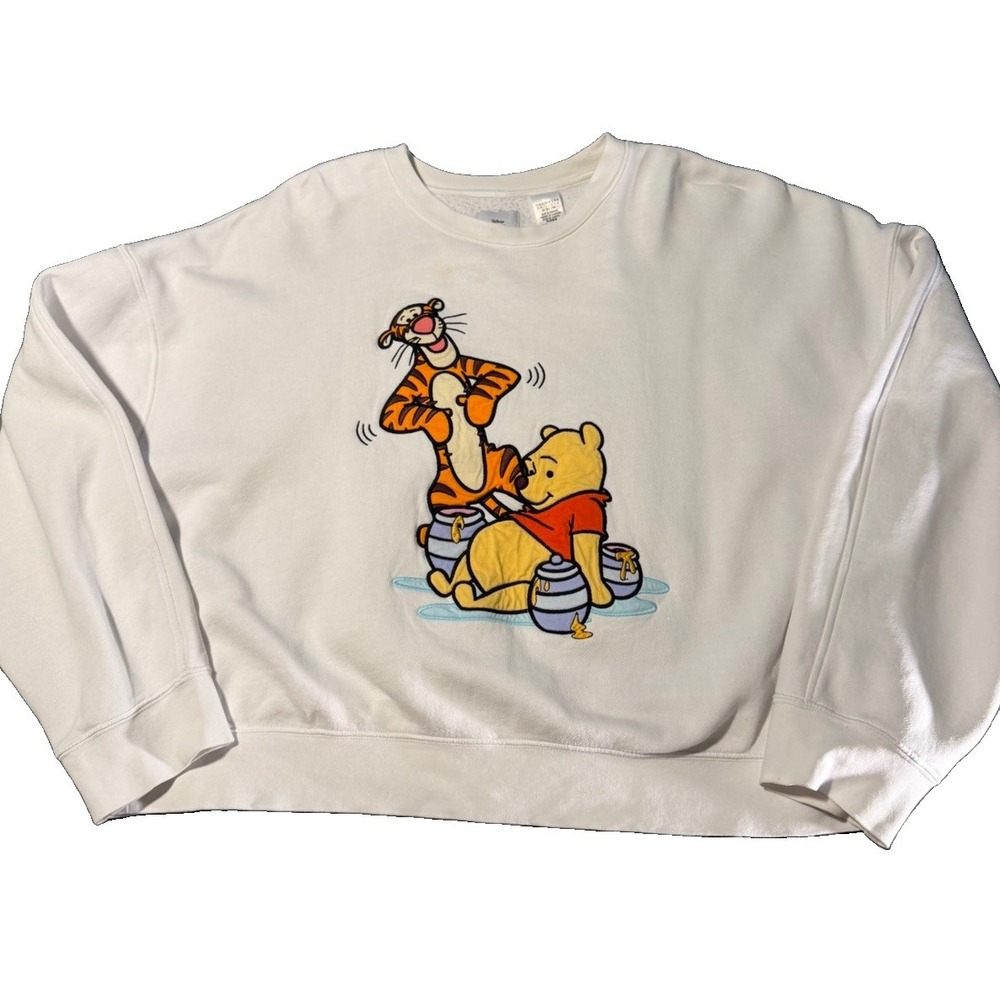 Disney Winnie the Pooh Tigger Sweatshirt XL Embroidered White Boxy Fit Crewneck